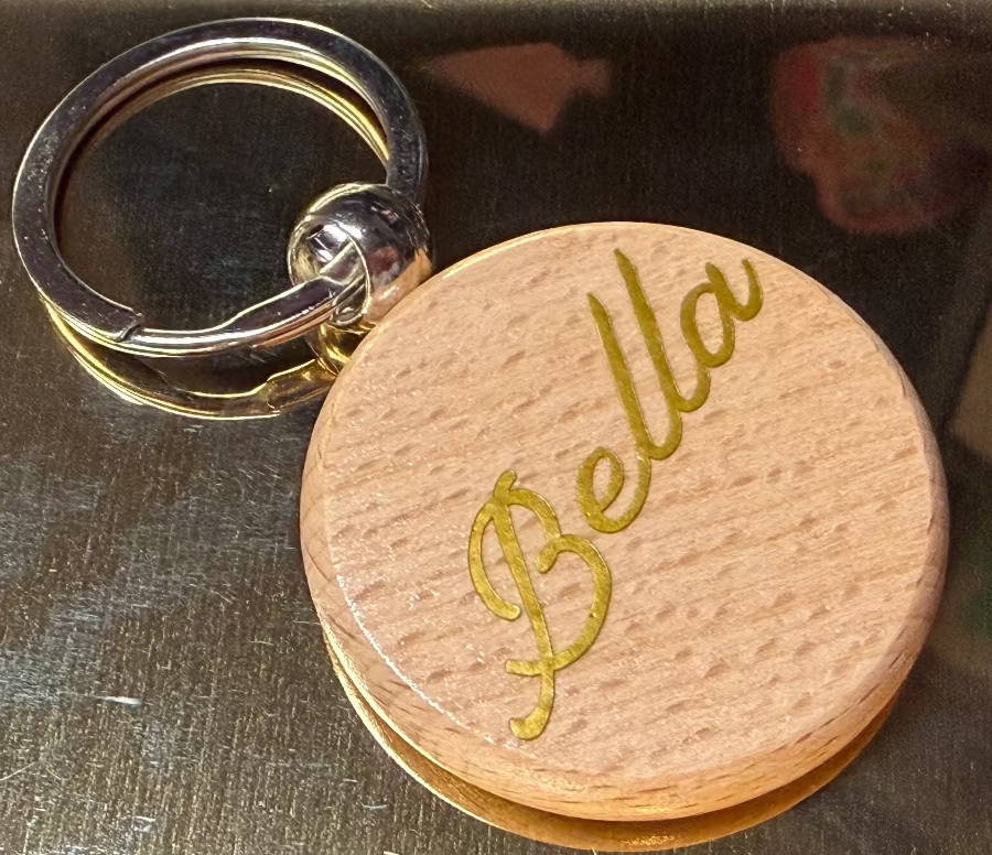 Schlüsselanhänger aus Holz - personalisiert